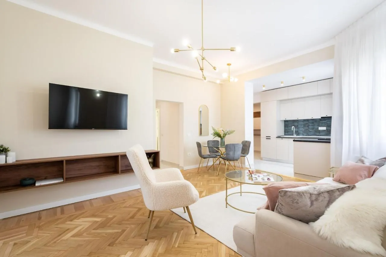 Old Town Bucharest, Luxury 2 Bedrooms Apartment