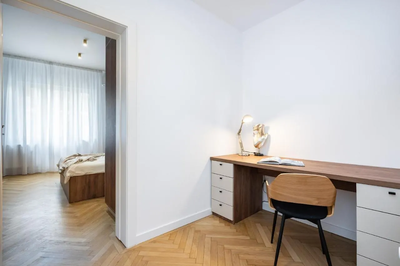 Old Town Bucharest, Luxury 2 Bedrooms Apartment
