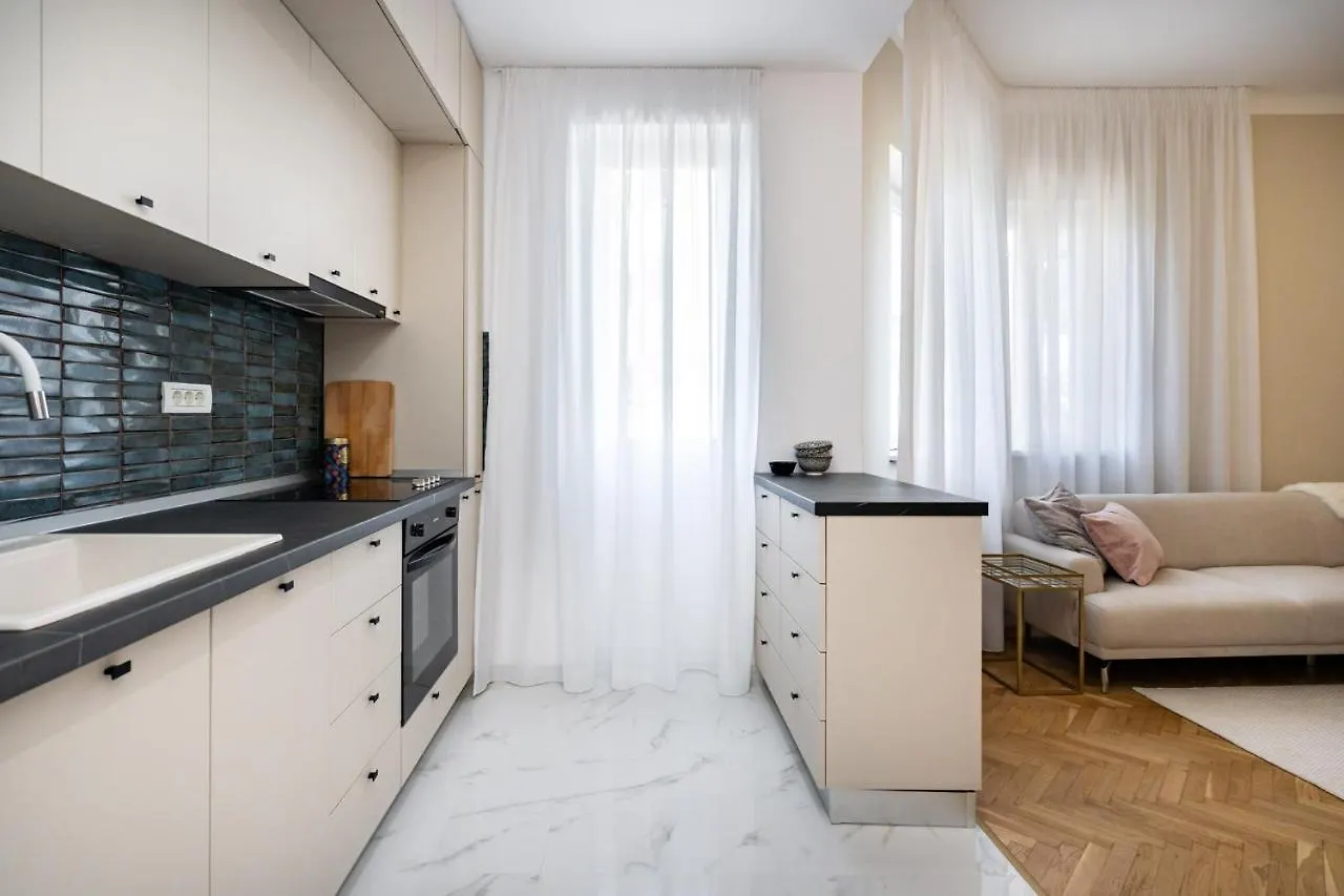 Old Town Bucharest, Luxury 2 Bedrooms Apartment